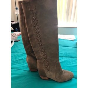 Gianni Bini Grey Suede/Leather Boots